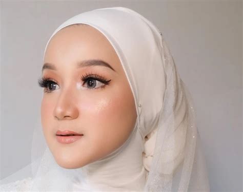 Tutorial Make Up Natural Untuk Bibir Hitam Saubhaya Makeup