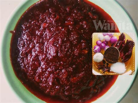 This is a typical malay breakfast dish. Petua Sambal Nasi Lemak Sedap, Masa Kisar Bawang Letak ...