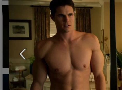 Do I Really Need A Description Of This Perfection Robie Amell Celebrity Gossip Celebrity