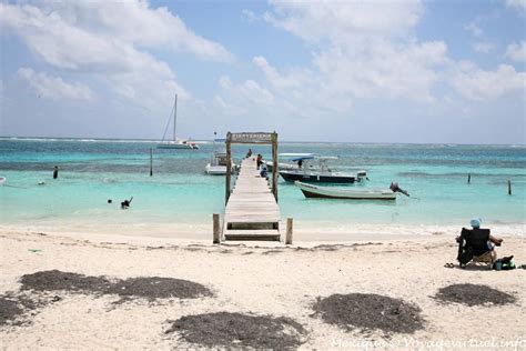 Our guide to puerto morelos gives you expert recommendations on the best attractions, restaurants, hotels, and more. Ponton Bienvenidos, Puerto Morelos - Mexico