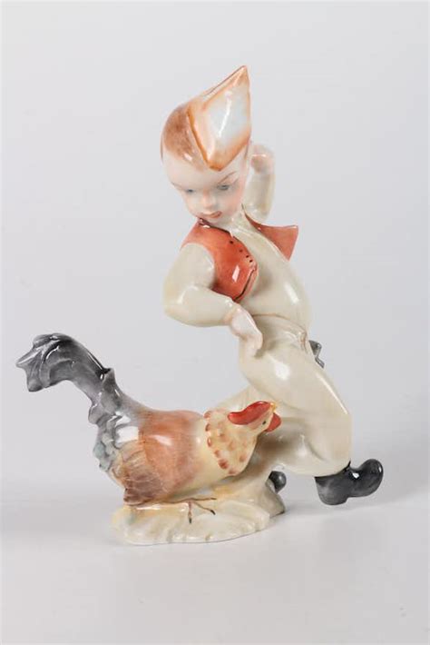 Herend Porcelain Figurine Ebth