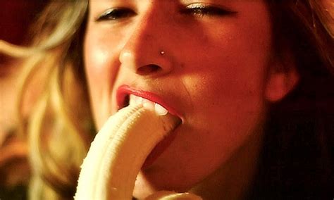 Study Suggests Oral Sex Is Really Good For Womens Health