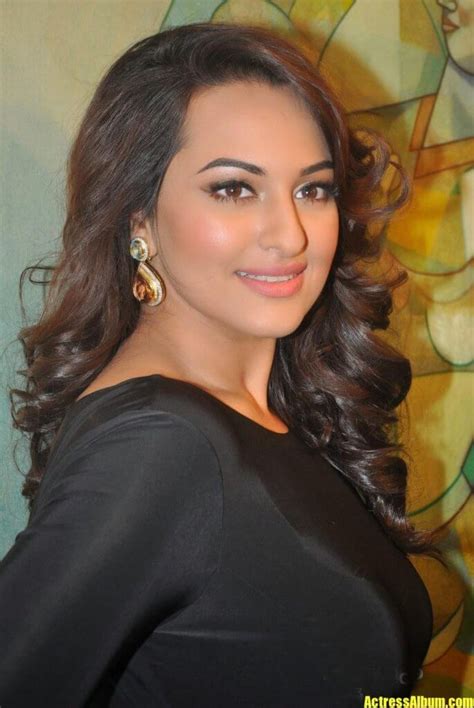 Bollywood Hot And Cute Sonakshi Sinha Sexy Photoshoot In Black Dress