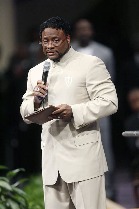 Bishop Eddie Long Dead At 63