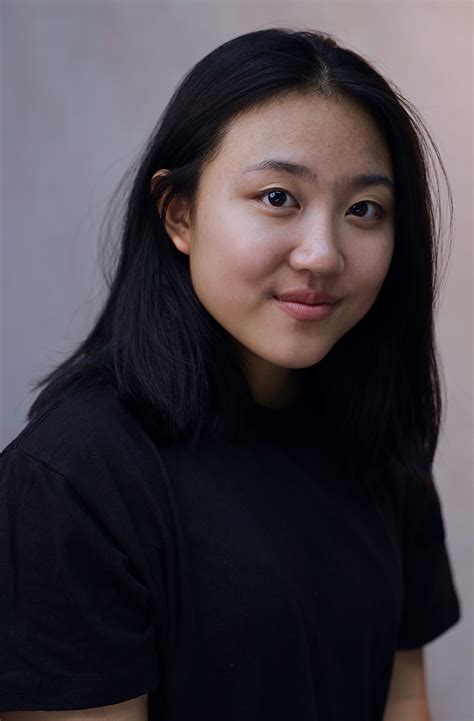 Izzie Yip Professional Profile Photos And Videos On Project Casting