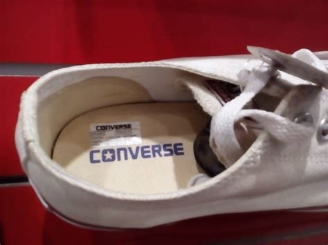 Cara Membedakan Sepatu Converse All Star Asli Sama Palsu Bagian 2
