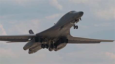 B 1b Lancers Takeoff From Dyess Afb Youtube