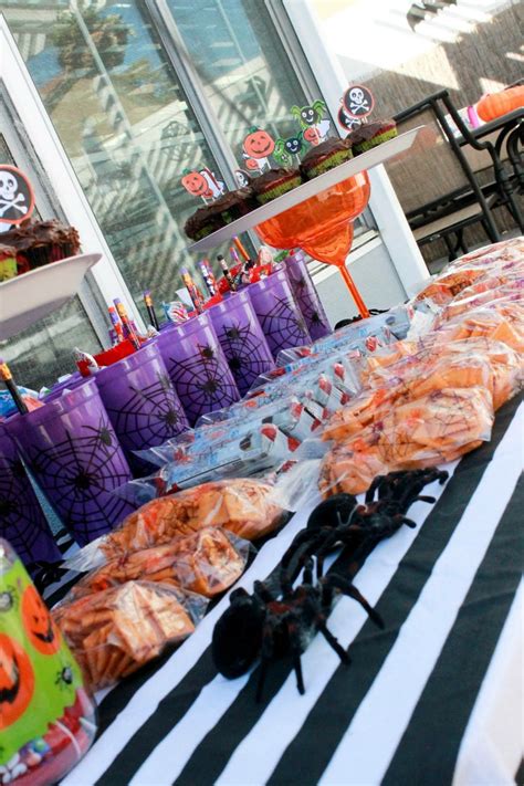 Halloween Treats For Party Halloween Party Treats Lil Corner Table