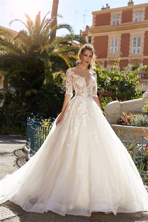 The great thing about kleinfeld wedding dresses is that in this particular place (or bridal shop) you won't get out without finding the appropriate piece for you. 3/4 Sleeve Lace Ball Gown Wedding Dress | Kleinfeld Bridal ...