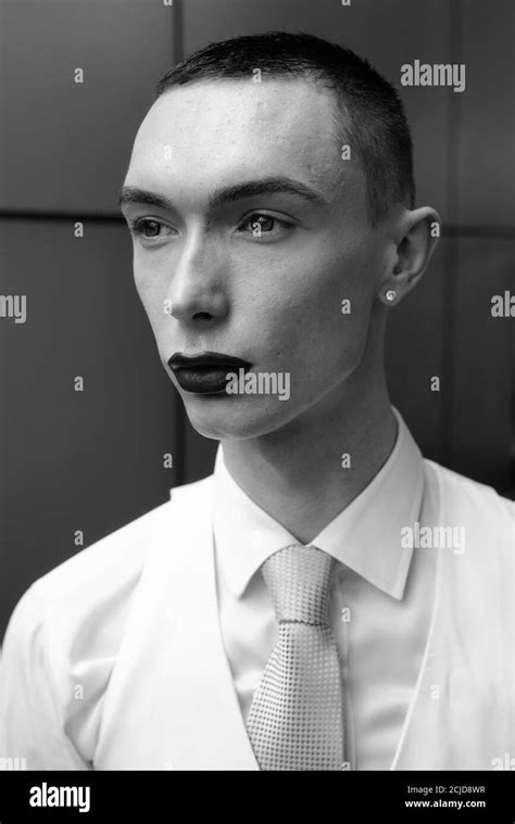 Androgynous Face High Resolution Stock Photography And Images Alamy