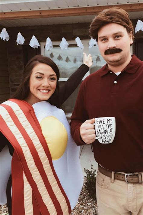70 couples halloween costumes you won t have to beg your partner to wear cute couple