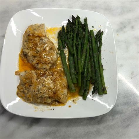 Cover and bake at 400 degrees for 15 to 20 minutes or until fish flakes easily. Garlic Parmesan Orange Roughy | Recipe in 2020 | Garlic ...