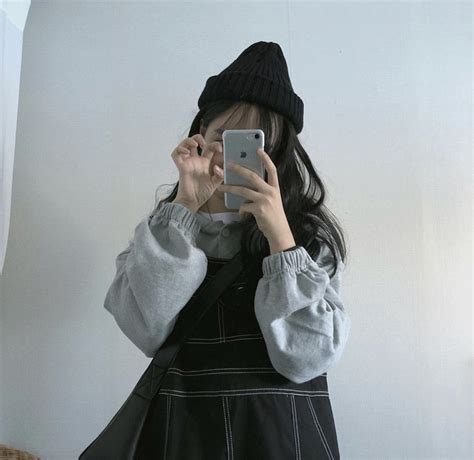 ⊰ 𝑝𝑖𝑛𝑡 ~ 𝑠𝑡𝑟𝑎𝑤𝑏𝑒𝑟𝑟𝑦𝑚𝑢𝑟𝑙𝑘 𝑖𝑔 ~ 𝑚𝑙𝑘𝑎𝑢𝑟𝑖 ⊱ Swag Outfits Ulzzang Korean