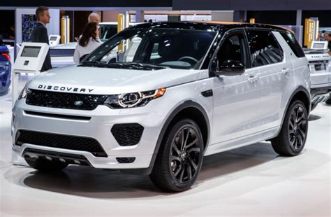 Get a quick overview of new land rover discovery sport trims and see the different pricing options at car.com. 2018 Land Rover Discovery Sport - Pictures - CarGurus
