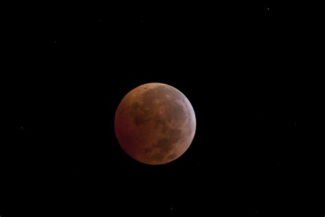 Lunar Eclipse 4k Ultra Hd Wallpaper Background Image 4272x2848 Id