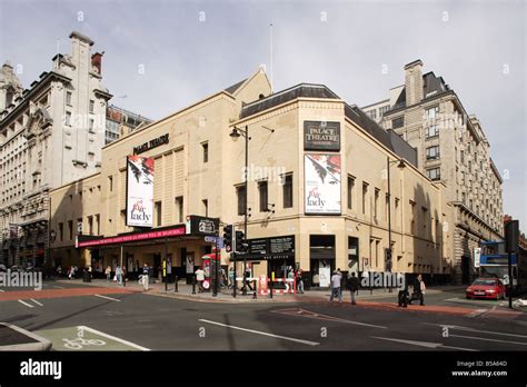 Palace Theatre In Manchester Uk Stock Photo Alamy
