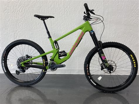 2022 New Santa Cruz Nomad C Medium S Kit For Sale