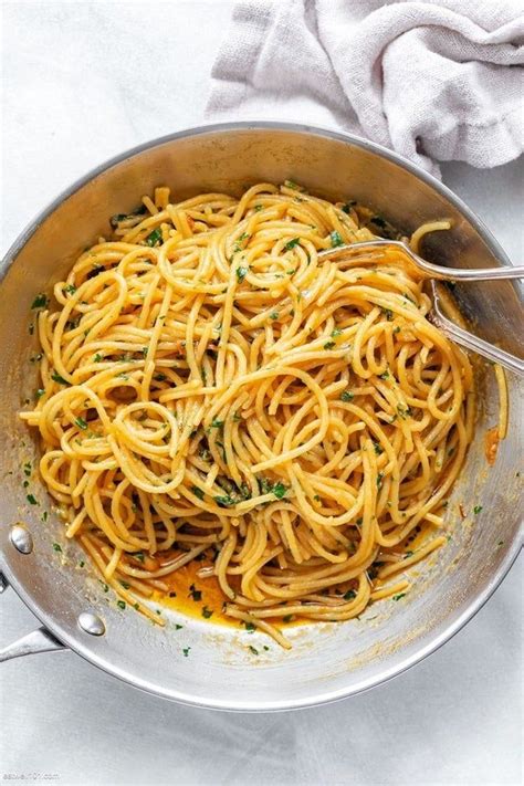 25 Flavorful Pasta Recipes That All Start With A Box Of
