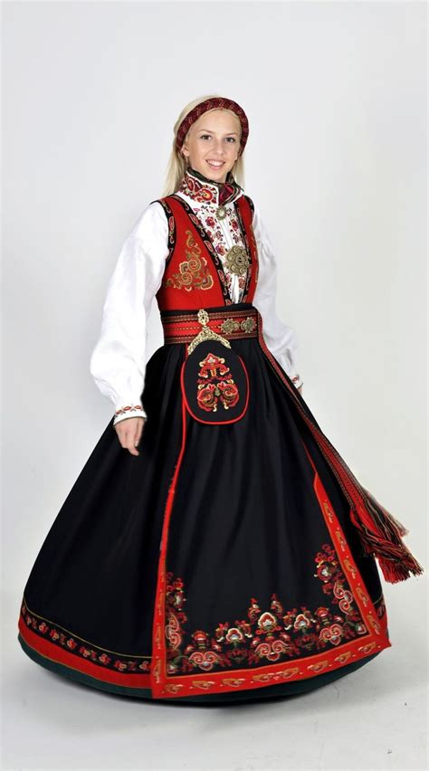 norwegian clothing folk fashion ethnic fashion historical costume historical clothing