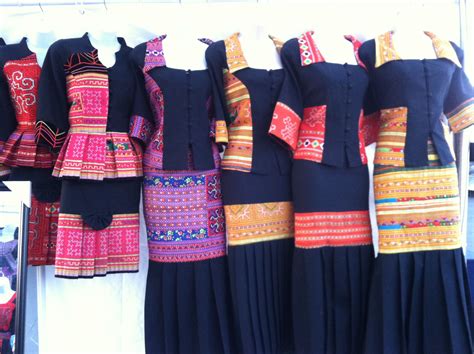 hmong-dresses-hmong-clothes,-dresses,-clothes