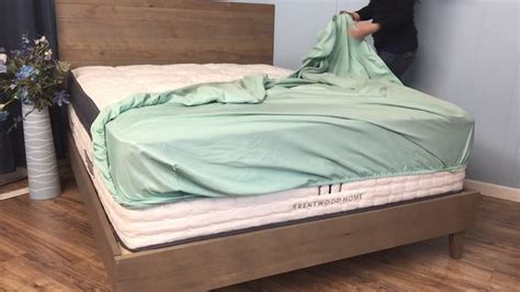 Learn all about picking a mattress and identifying the top mattress models with our expert reviews, guides & comparisons. Best Sheets For Adjustable Beds (August/2020) - Mattress ...