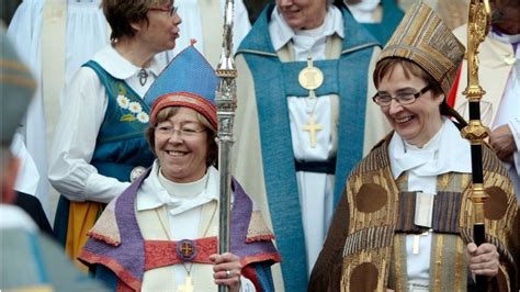 La revista hot y divertida de la web. Suecia: El país donde más mujeres que hombres se ordenan sacerdotes | Buzón de Noticias