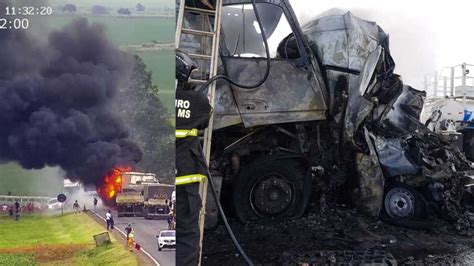 Motorista De Van Morre Carbonizado Em Acidente Carreta Na MS 306