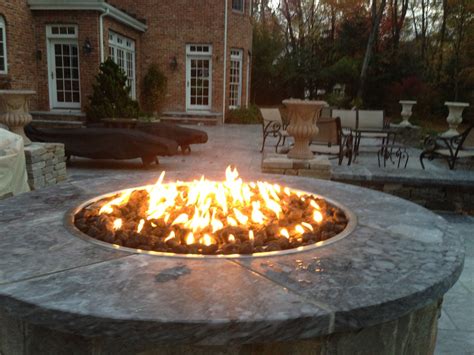 Hamptons Home Choosing The Perfect Fire Feature For Your Backyard