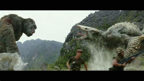 Kong Skull Island Skull Crawler Battle Kong Skull Island Image Gallery