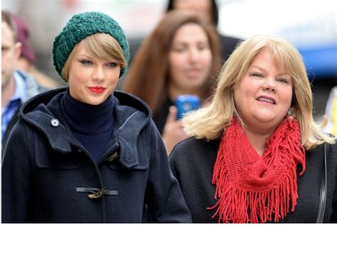 Taylor Swift Announces Her Mother Andrea Finlay Has Cancer Filtrends