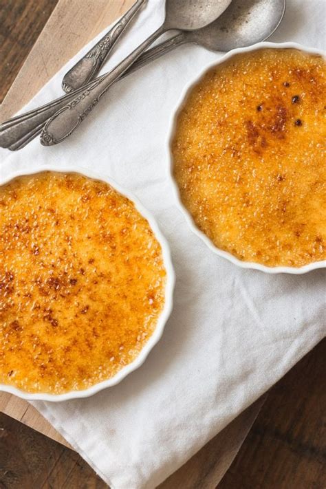 Crème brulee derives its name from the thin. Creme Brulee (The Ultimate Guide) - Pretty. Simple. Sweet ...