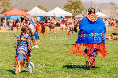 Powwow Native Americans Dressed In Full Regalia Details Of Regalia Close Up Chumash Day Powwow