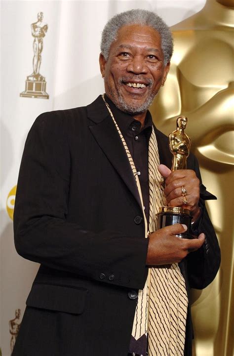 Morgan Freeman Best Supporting Actor At The 77th Academy Awards In