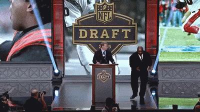 Nfl Draft Gif Nfl Draft Dance Discover Share Gifs