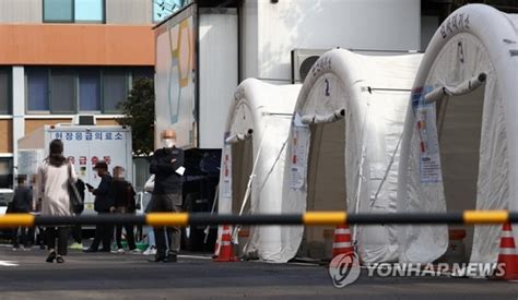신규확진 97명 거리두기 1단계 첫날 100명 육박해외유입 29명 모바일 JTBC뉴스