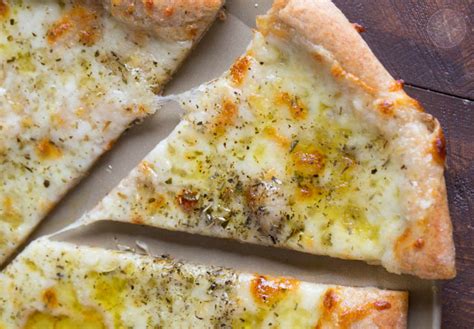 Tastee Recipe Learn How To Make The Yummiest White Pizza With Just 5