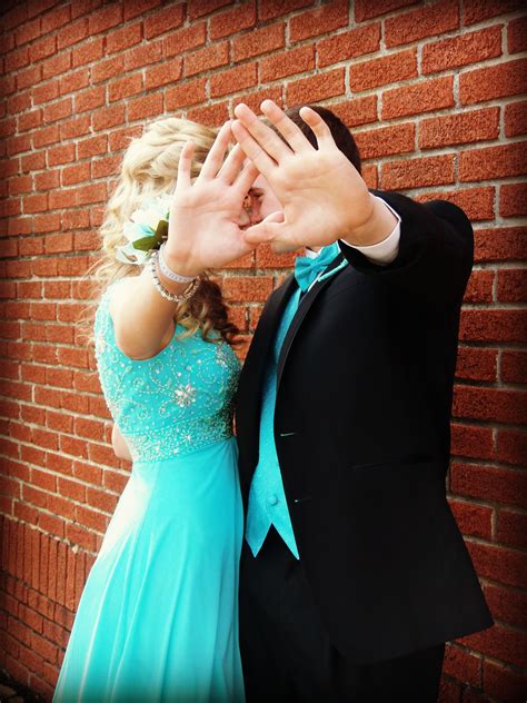 Pin By Missy Gengler On Prom 2014 Prom Poses Prom Couples Prom Photography
