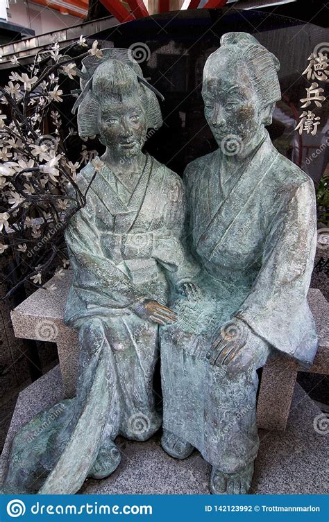 The Statue Of Ohatsu And Tokubei At The Tsuyoten Temple In Osaka Stock