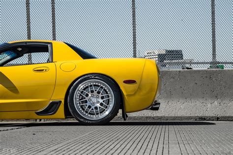 We Give A Velocity Yellow Corvette C5 Z06 Hs016 Hybrid Forged Wheels