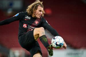 【サッカー】浦和、リーグ屈指の最終ライン構築へ 28歳 ...