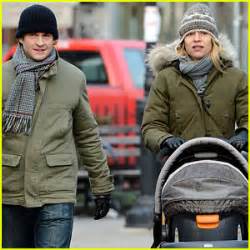 Claire Danes Hugh Dancy Step Out With Cyrus One Week After Birth
