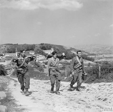 British Special Forces In Italy 1945 Na 25407