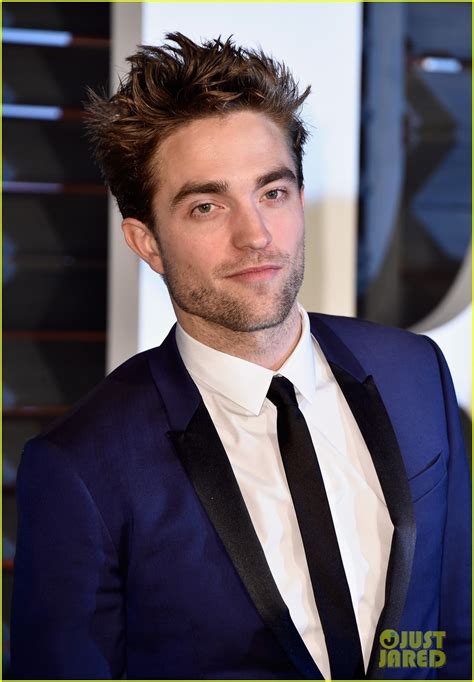 Robert Pattinson Reveals What Its Like Being So Incredibly Hot Photo 4438426 Robert