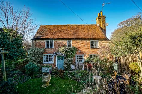 Five Spectacularly Pretty English Country Cottages For Sale Country Life