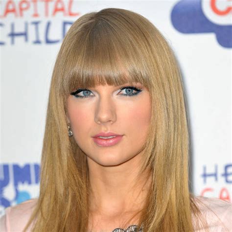 Abercrombie And Fitch Halt Production Of Taylor Swift Shirts