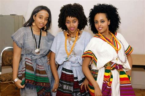amhara people s traditional clothing amhara abyssinia ethiopian clothing traditional