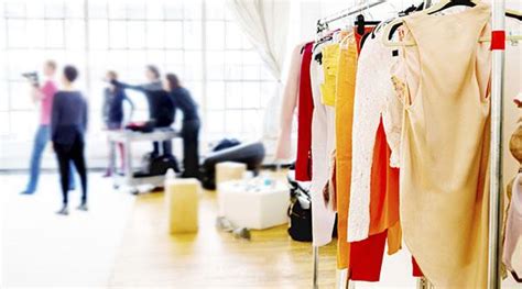 How To Become A Fashion Stylist In Nyc Hopscotchnannyagency