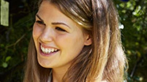 Just imagine other belle gibsons who comment on reddit or talk to other people giving advice and she's now in the public eye. Belle Gibson: Cancer con artist given jail warning | Long hair styles, Hair styles, Hair