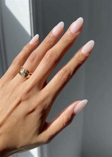 Les Couleurs D Ongles Les Plus En Vogues Pour