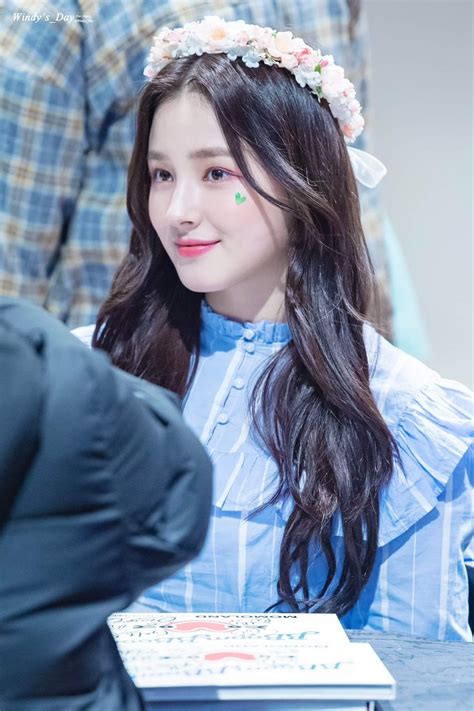 Momoland Nancy Beautiful Person Most Beautiful Nancy Jewel Mcdonie